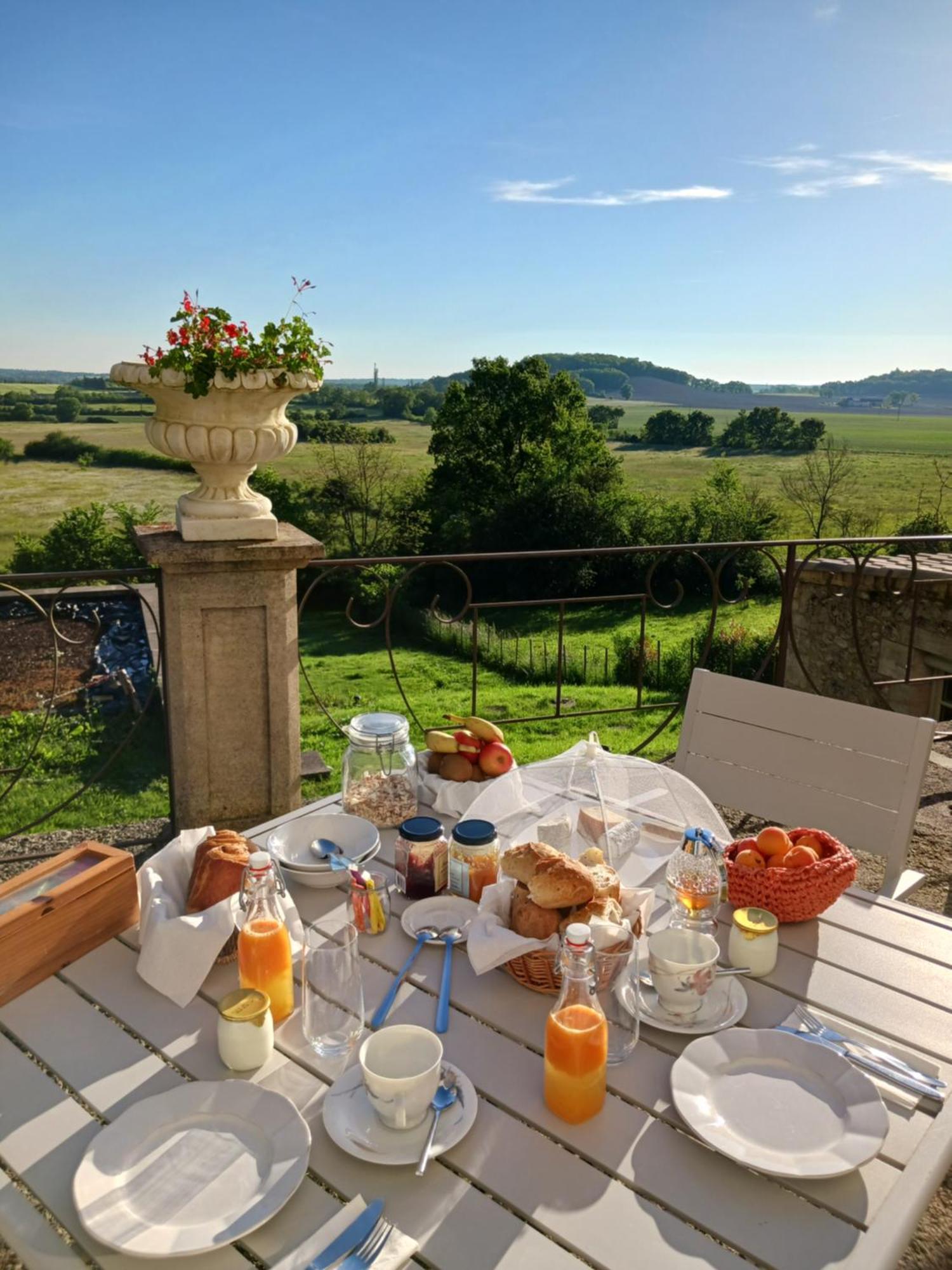 La Maison Forte Bed & Breakfast Montaut  Bagian luar foto